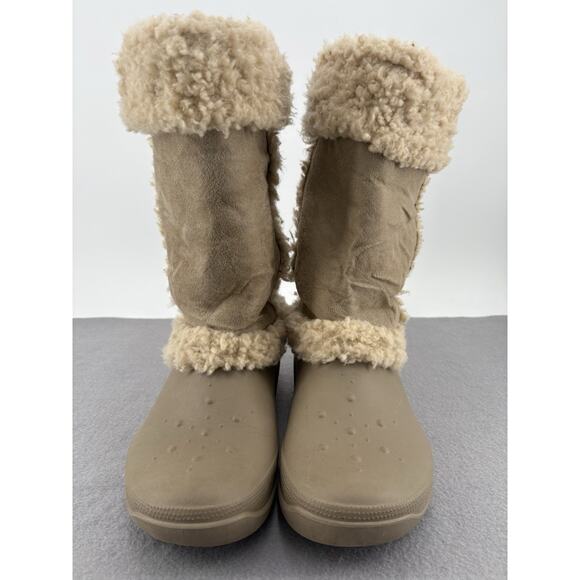 Crocs Womens Nadia Faux Fur Sherpa Lined Winder Boots Clogs Size 10 Tan Cream - Picture 2 of 13